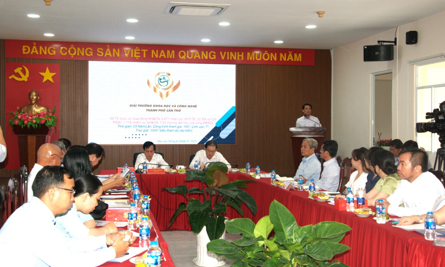 //custa.cantho.gov.vn/files/images/NAM%202022/NAM%202023/NAM%202024/NAM%202024/giai%20KHCN.jpg